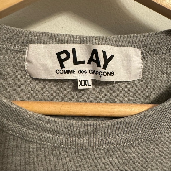 Men’s Comme des Garçon PLAY long sleeve t-shirt. - Picture 3 of 7